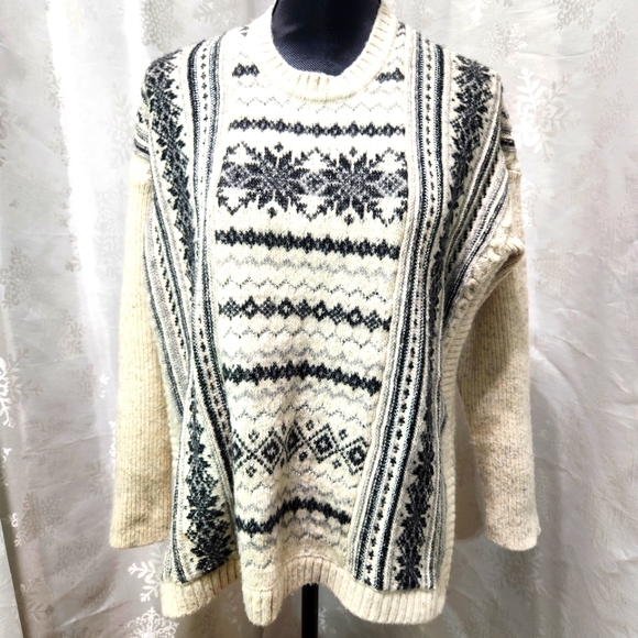 CABI Snowflake Holiday Cottagecore Knit Pullover Sweater (XS, fits big) - Picture 3 of 13